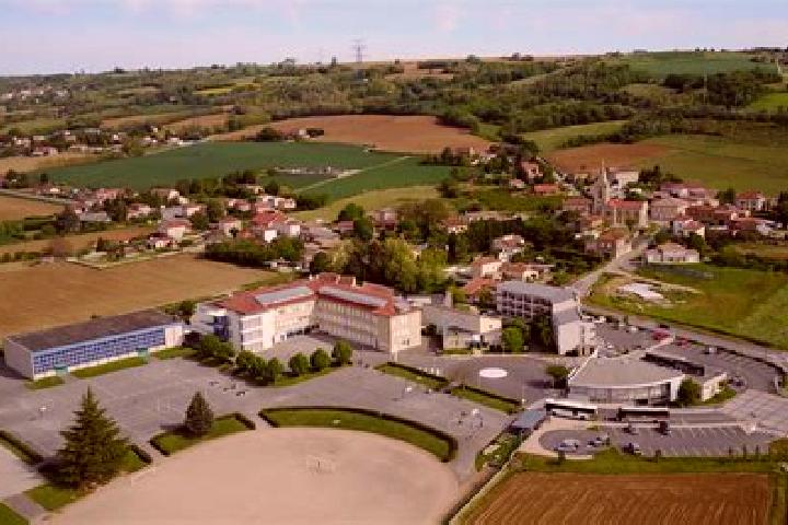 Kinsley, 20 — Escort in Chateauneuf-de-Galaure, France