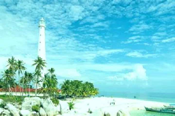 Kinsley, 20 — Escort in Lengkuas, Malaysia