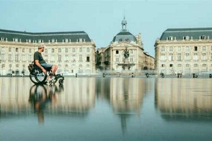 Kinsley, 20 — Escort in Mongauzy, France