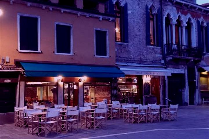 Kinsley, 20 — Escort in Reana del Roiale, Italy