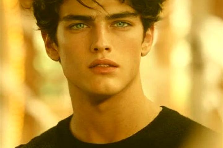 Kinsley, 21, a auburn blue-eyed mediterranean companion based in Alappakkam. Offering OWO, Duos, Roleplay. Available for incall and outcall, overnight bookin...