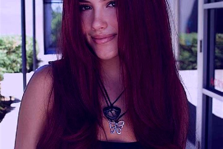 Kinsley, 21, a auburn dark-eyed mixed companion based in Kalce. Offering Duos, Couples, GFE, BDSM. Available for incall and outcall, day and evening dates.