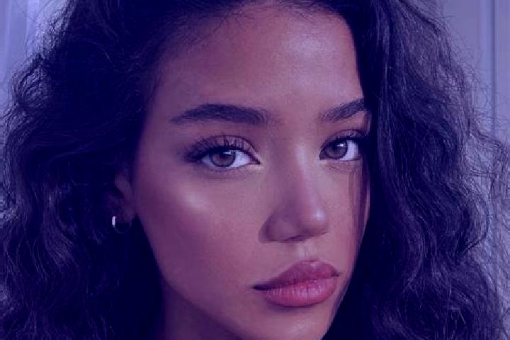 Kinsley, 21, a black brown-eyed asian companion based in Bjaerred. Offering Dinner Date, Tantra, A-Level, CIM. Available for incall and outcall, day and even...