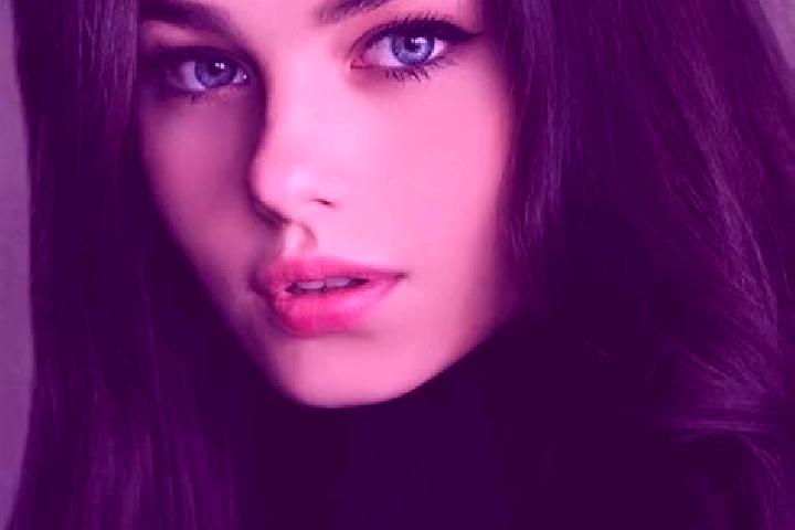 Kinsley, 21, a brunette dark-eyed caucasian companion based in Birbhaddar. Offering OWO, Fetish, Duos, CIM. Available for incall and outcall, day and evening...