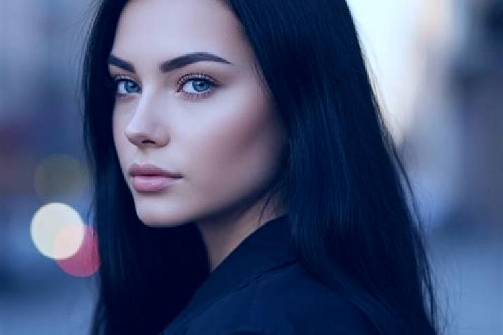 Kinsley, 21, a platinum blonde grey-eyed latina companion based in Isfahan. Offering 69, Massage, Overnight, OWO. Available for incall and outcall, day and e...