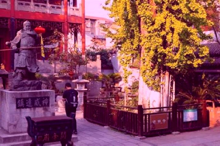 Kinsley, 21 — Escort in Guandi, China