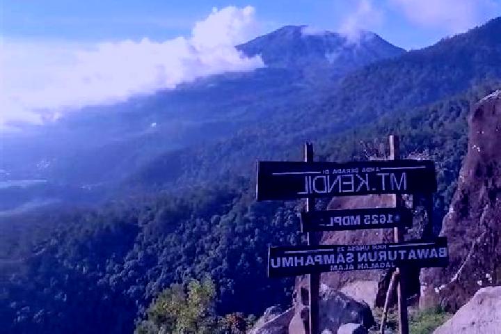 Kinsley, 21 — Escort in Gunung Kendil, Indonesia