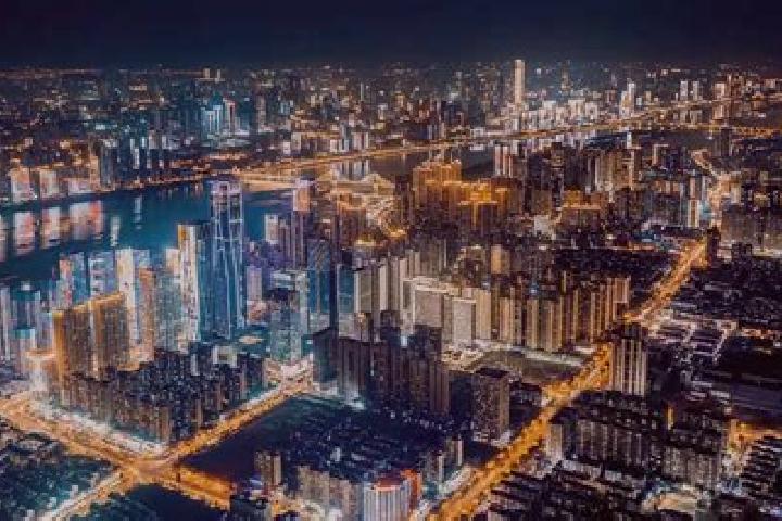 Kinsley, 21 — Escort in Lixian, China