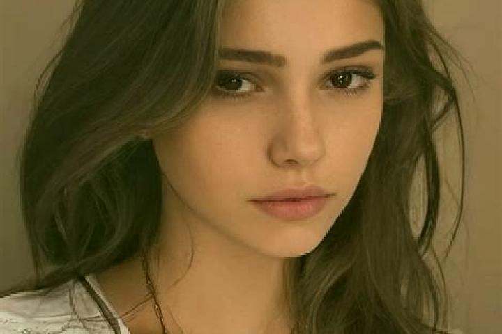 Kinsley, 22, a chestnut brown-eyed slavic companion based in Ascot Park. Offering Roleplay, Overnight, Tantra, Deep French Kissing. Available for incall and ...