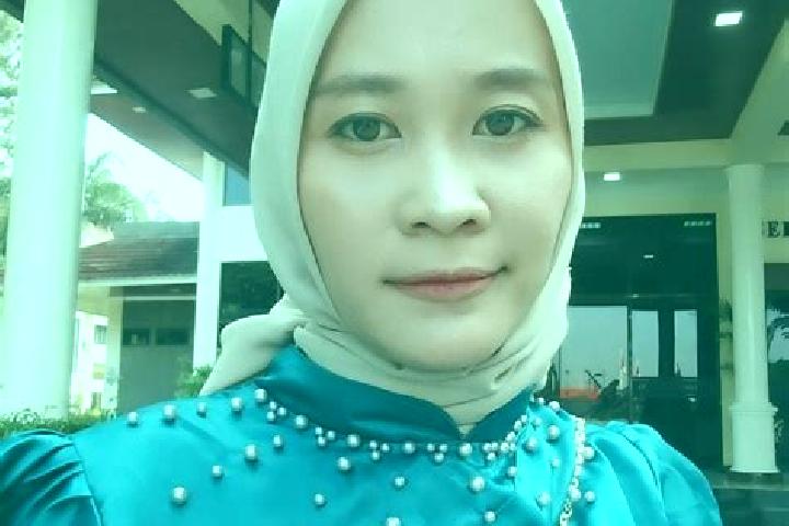 Kinsley, 22 — Escort in Gempolan Wetan, Indonesia