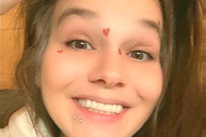 Kinsley, 22 — Escort in Laytonville, United States
