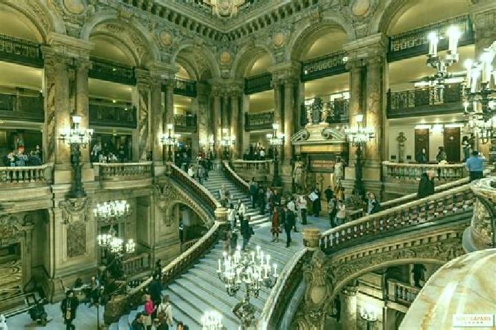 Kinsley, 22 — Escort in Paris 09 Opera, France