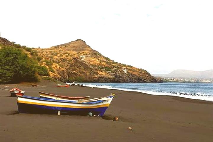 Kinsley, 22 — Escort in Ribeira da Vinha, Cape Verde