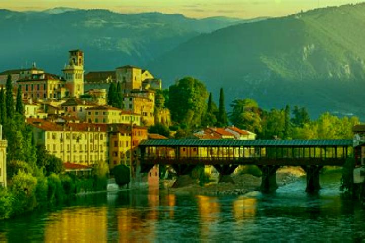 Kinsley, 22 — Escort in San Patrizio, Italy