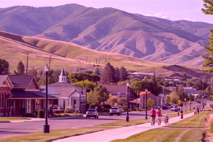Kinsley, 22 — Escort in Tremonton, United States