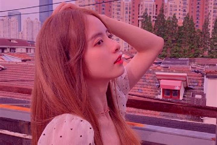 Kinsley, 22 — Escort in Zhangxi, China