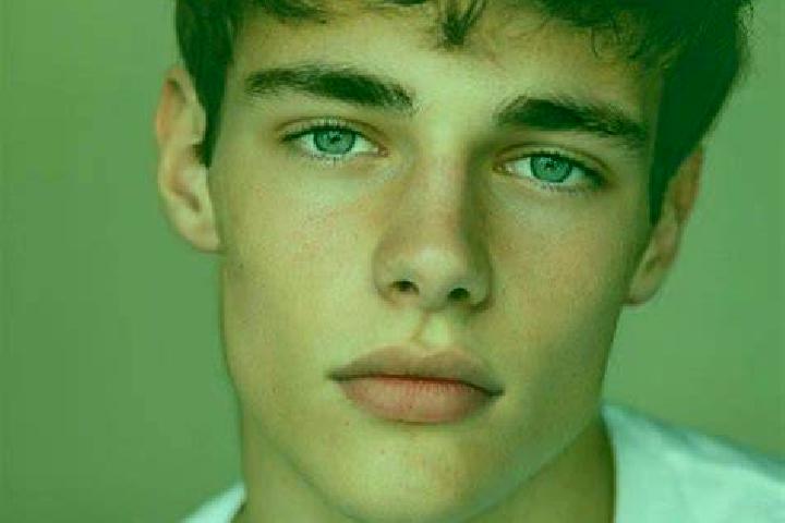 Kinsley, 23, a black brown-eyed caucasian companion based in Taman. Offering Duos, Massage. Available for incall and outcall, day and evening dates.