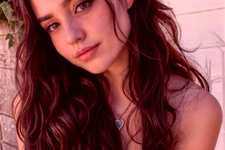 Kinsley, 23, a brunette hazel-eyed mixed companion based in Jurong Town. Offering Massage, Girlfriend Experience, Duos, A-Level, Dinner Date. Available for i...