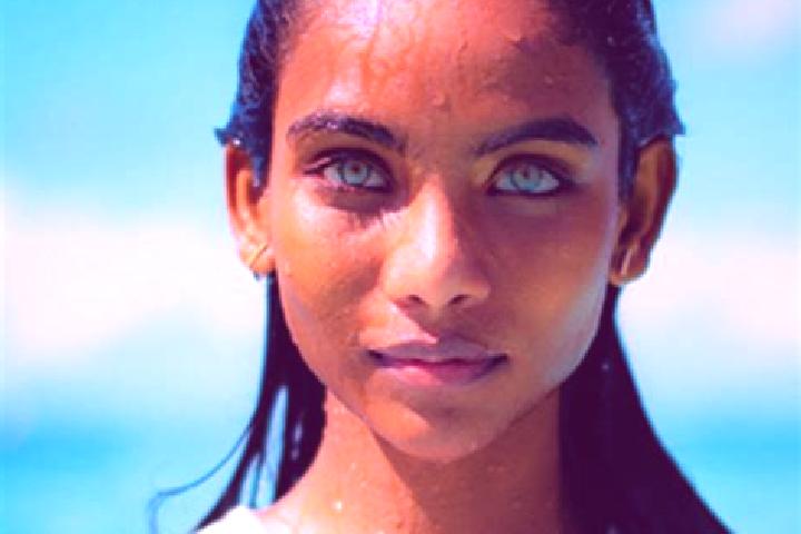 Kinsley, 23, a red blue-eyed indian companion based in Zarki. Offering CIM, Dinner Date, GFE. Available for incall and outcall, day and evening dates.
