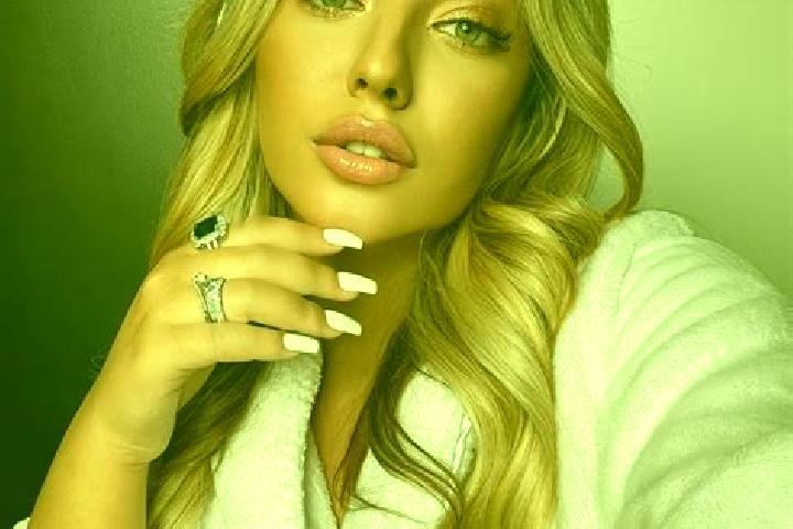 Kinsley, 23 — Escort in Gryazovets, Russia