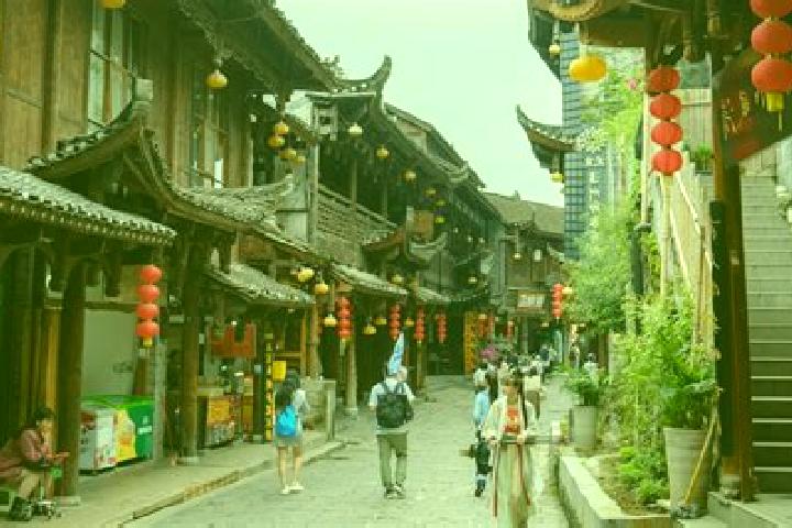Kinsley, 23 — Escort in Guankou, China