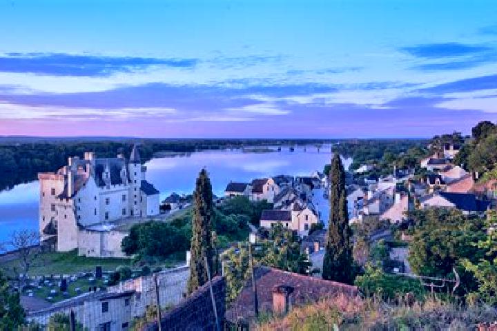 Kinsley, 23 — Escort in Montsoreau, France