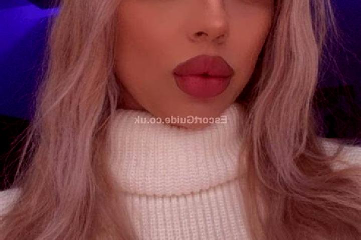 Kinsley, 23 — Escort in Slough, United Kingdom