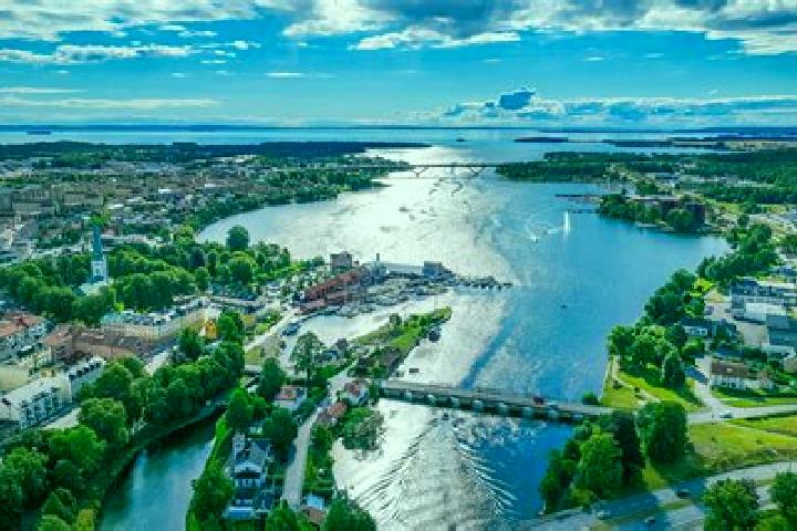 Kinsley, 23 — Escort in Stroemsholm, Sweden
