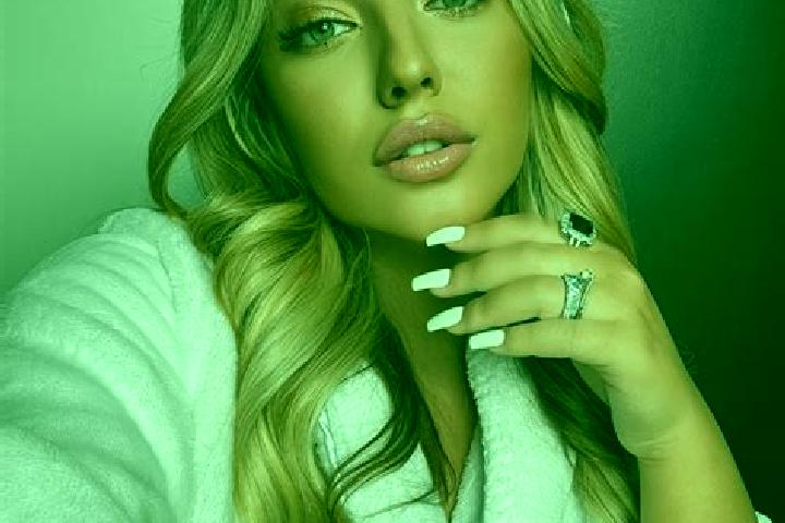 Kinsley, 23 — Escort in Talagiu, Romania