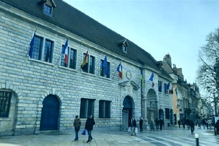 Kinsley, 23 — Escort in Vignot, France