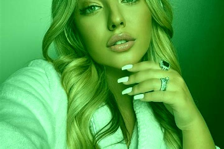 Kinsley, 23 — Escort in Vilenka, Russia