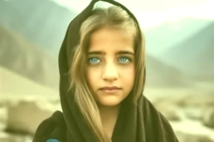 Kinsley, 24, a auburn amber-eyed middle eastern companion based in Remetea Chioarului. Offering Tantra, 69, CIM, Domination. Available for incall and outcall...