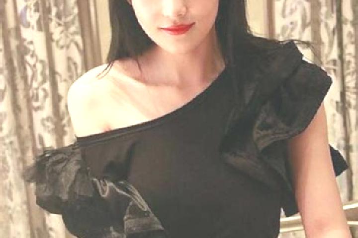 Kinsley, 24, a black dark-eyed european companion based in Sifangxi. Offering Dinner Date, Erotic Massage, Domination, Duos. Available for incall and outcall...