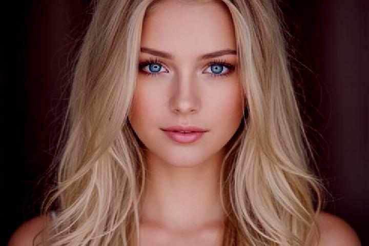 Kinsley, 24, a blonde dark-eyed mixed companion based in Cinco de Febrero. Offering Dinner Date, Massage, Erotic Massage, BDSM. Available for incall and outc...