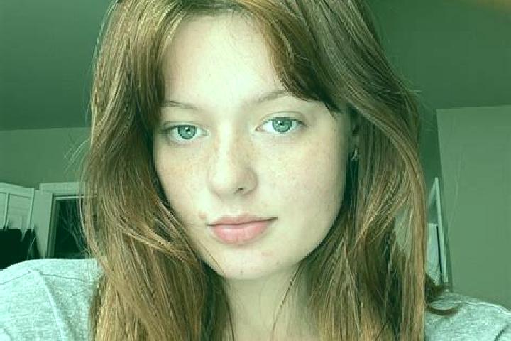 Kinsley, 24, a red grey-eyed mediterranean companion based in Nihalpur Simba. Offering Roleplay, 69, Travel Companion, Couples, Deep French Kissing. Availabl...