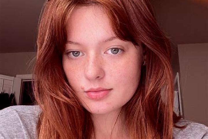 Kinsley, 24, a red grey-eyed mixed companion based in Caestre. Offering CIM, Roleplay, Overnight, 69. Available for incall and outcall, day and evening dates.