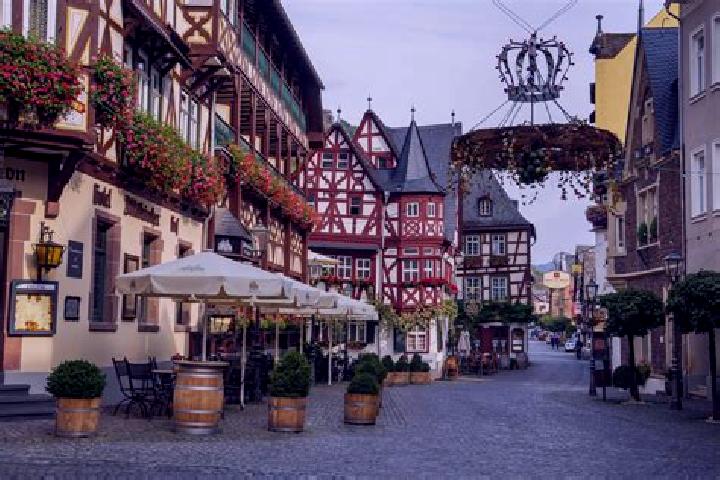 Kinsley, 24 — Escort in Bad Duerkheim, Germany