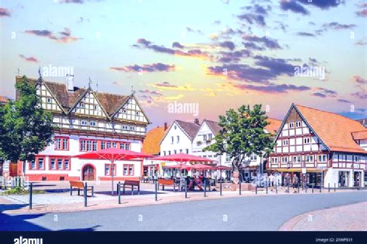 Kinsley, 24 — Escort in Blomberg, Germany