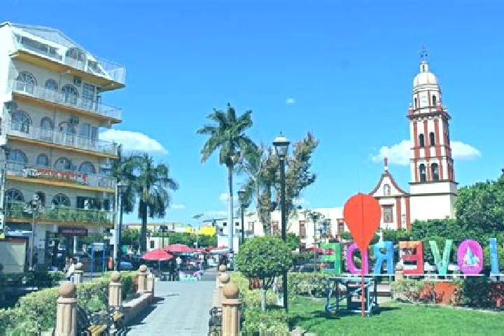 Kinsley, 24 — Escort in Colonia Rio Verde, Mexico