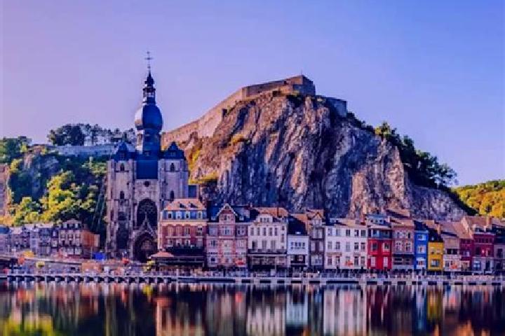 Kinsley, 24 — Escort in Gelbressee, Belgium