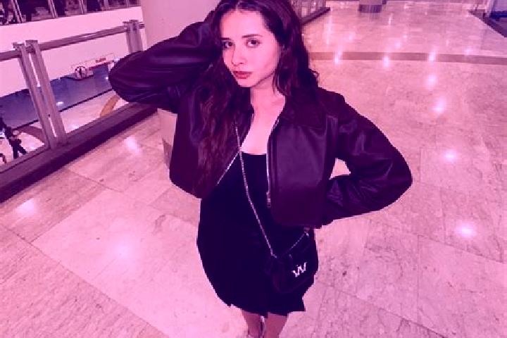 Kinsley, 24 — Escort in Jovita, Argentina