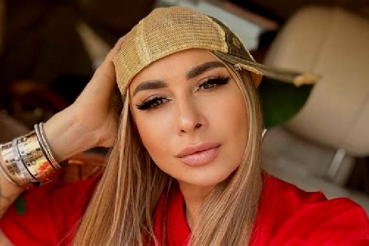Kinsley, 24 — Escort in Livezile, Romania