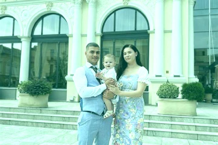Kinsley, 24 — Escort in Macea, Romania