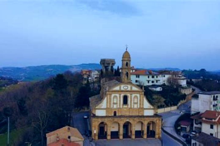 Kinsley, 24 — Escort in Monte Giberto, Italy
