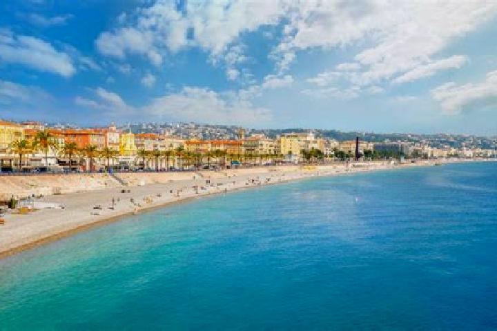 Kinsley, 24 — Escort in Nizza di Sicilia, Italy