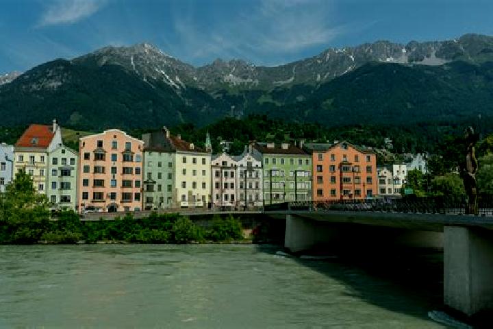 Kinsley, 24 — Escort in Obersulz, Austria