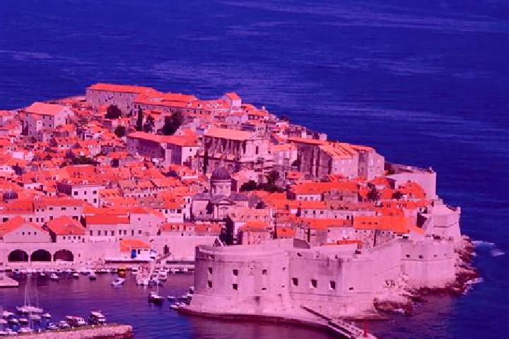 Kinsley, 24 — Escort in Podrebar, Croatia