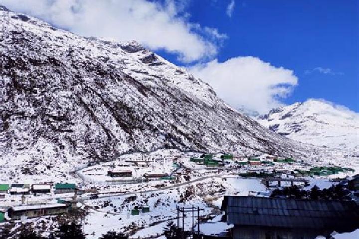 Kinsley, 24 — Escort in Tawang, Indonesia