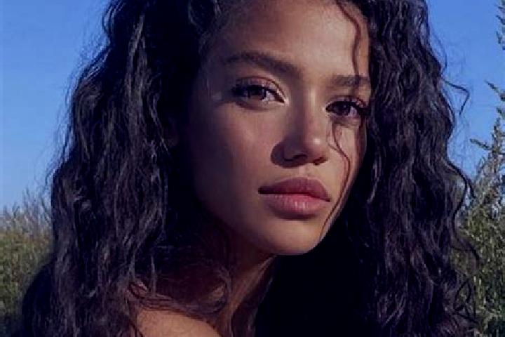 Kinsley, 25, a black blue-eyed latina companion based in Agia Paraskevi Lamieon. Offering Domination, GFE, OWO, Dinner Date, Party Girl. Available for incall...