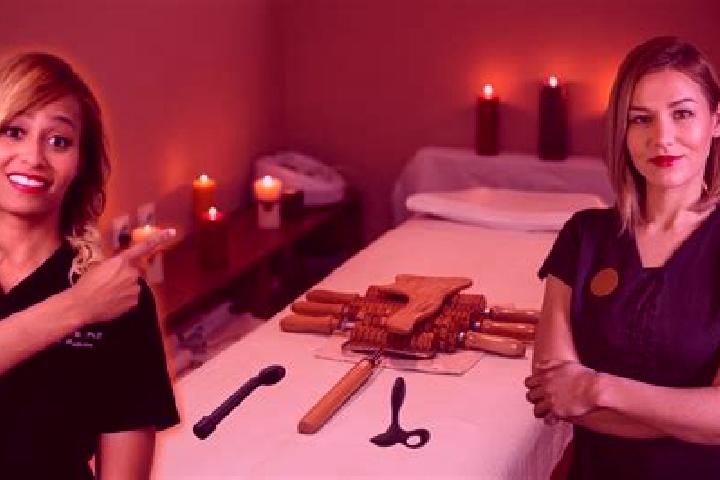 Kinsley, 25, a blonde amber-eyed latina companion based in La Esmeralda. Offering CIM, A-Level, Girlfriend Experience, Prostate Massage. Available for incall...